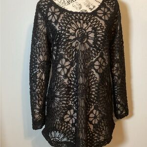 BLACK CROCHET TUNIC TOP NEUTRAL LINING SOFT SURROUNDINGS FLORAL SUPREME SZ SM